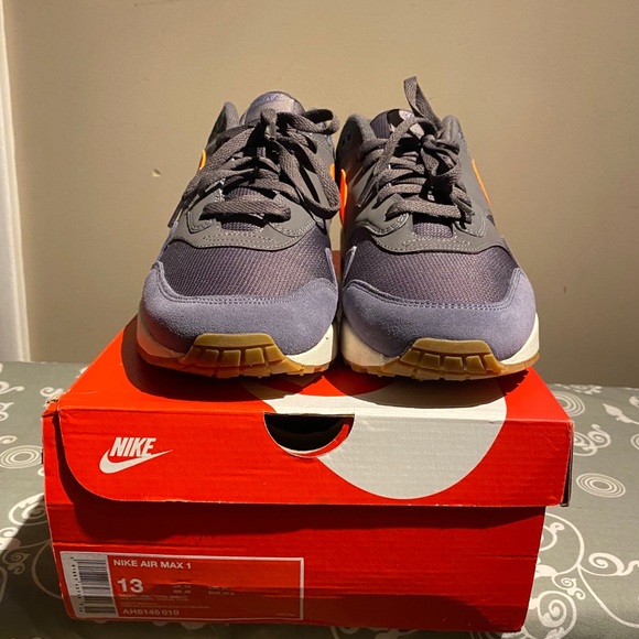 Men’s Nike Air Max 1 size 13. Men’s Nike Air Max 1 size 13.